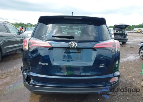 2017 Toyota Rav4 Le z USA, uszkodzony, nr VIN JTMBFREV9HJ161193